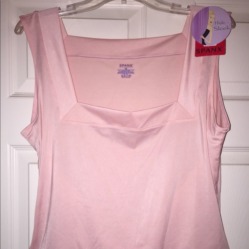 NWT SPANX Hide & Sleek Square Neck Tank